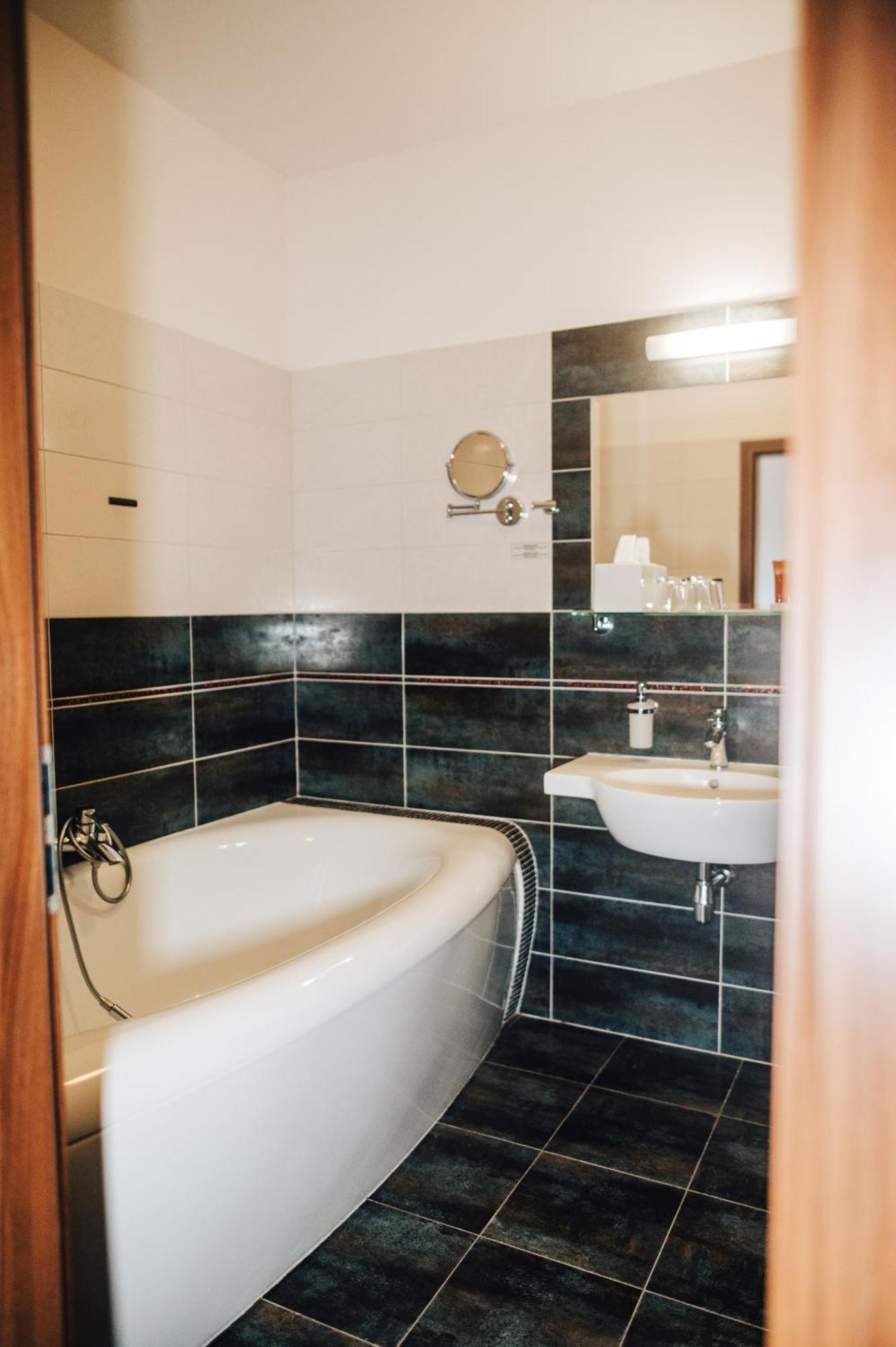 Šumperk Hotel Elegance מראה חיצוני תמונה
